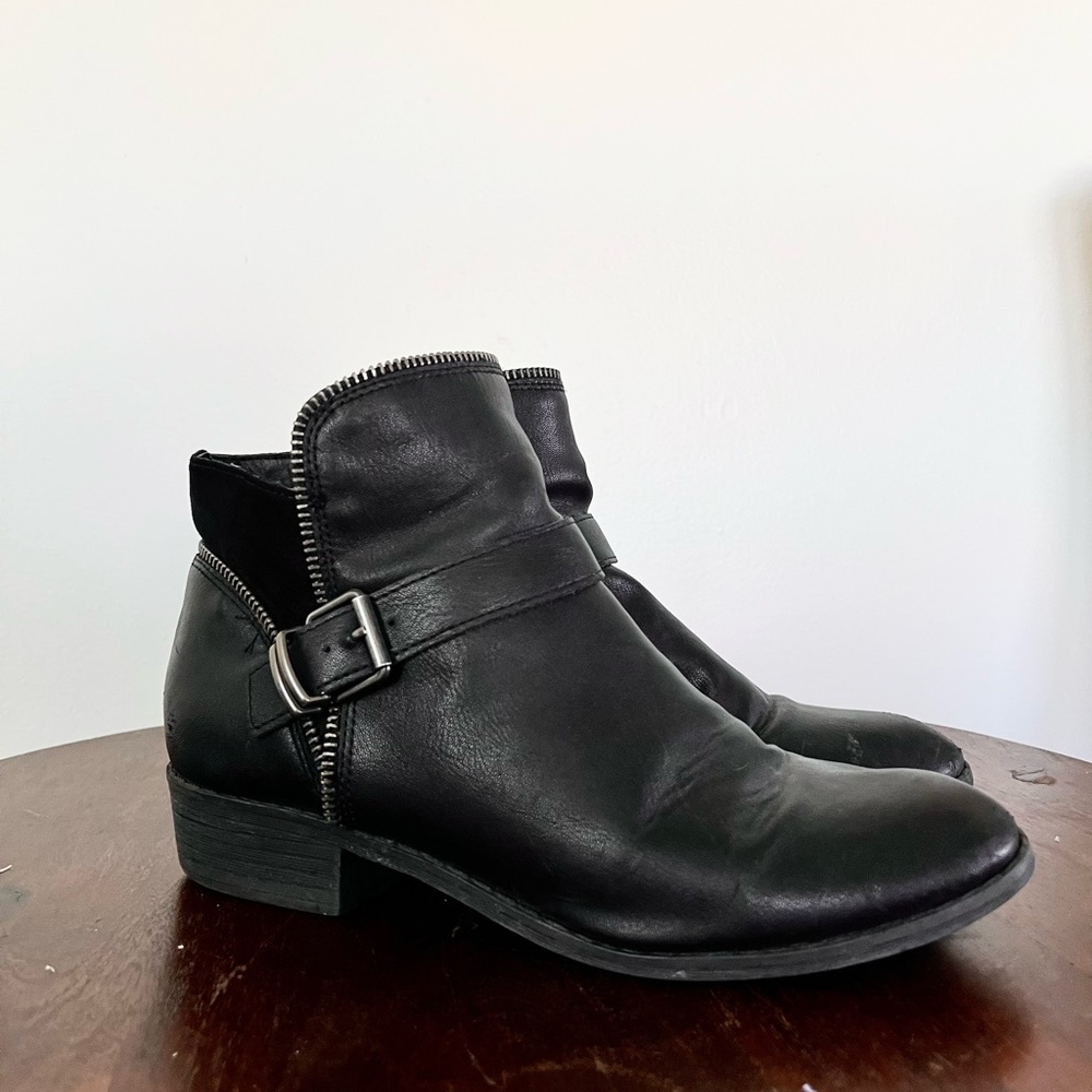 Bass booties size 9